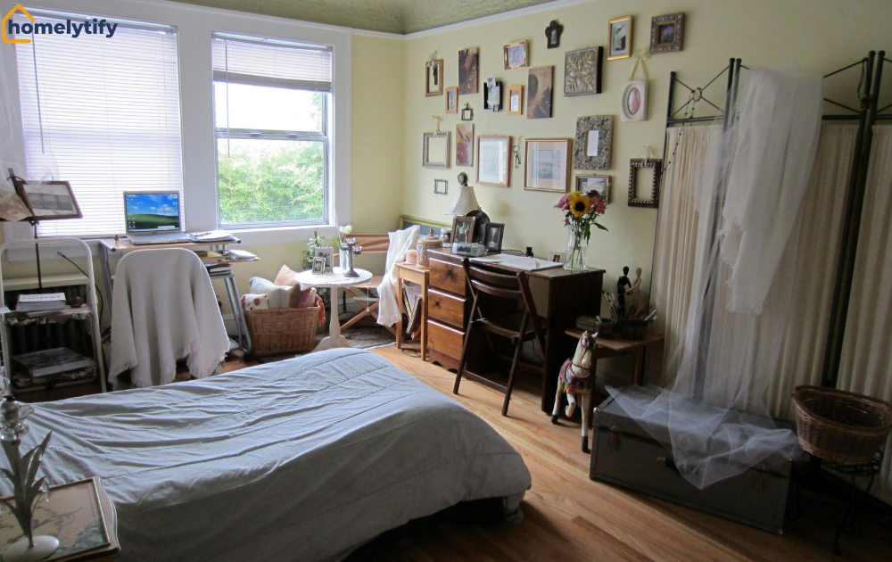 Organize a rented bedroom with a compact desk, storage baskets, wall decor, and a space-saving furniture layout 